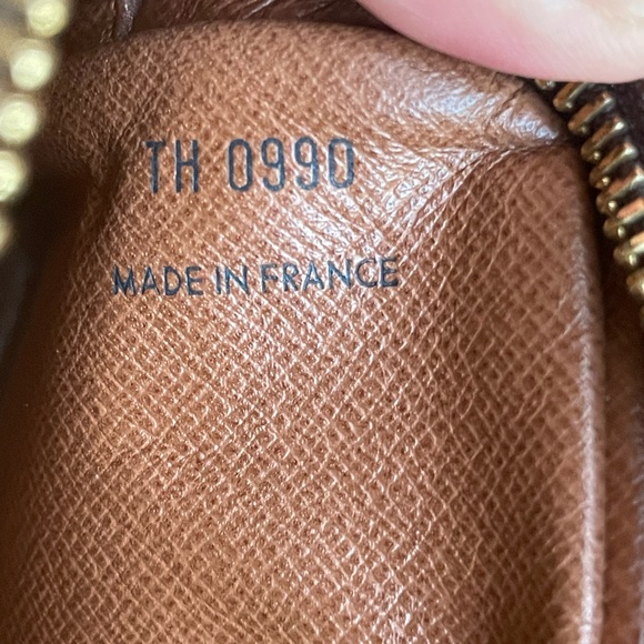 LOUIS VUITTON Marly Clutch Bag w/ COA, Dust Bag - Picture 9 of 14